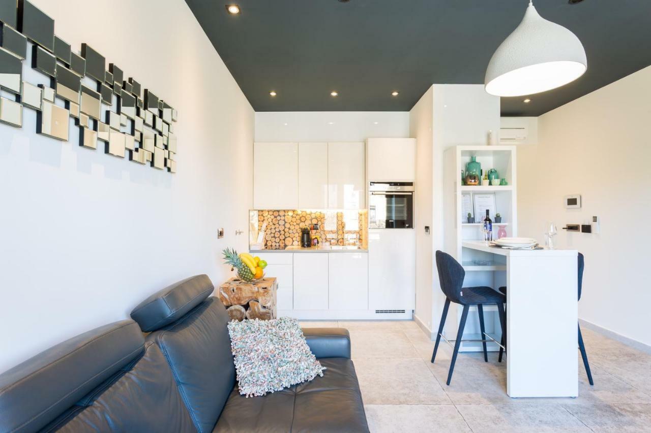 New Apartment Parkview/Cityview สปลิท ภายนอก รูปภาพ